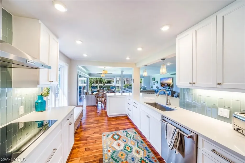 104 Clubhouse Drive Naples FL 34105