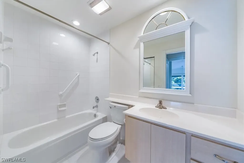 3159 Andorra Court Naples FL 34109