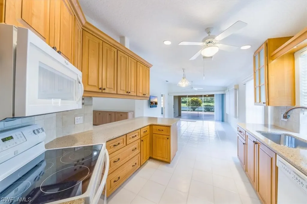 3159 Andorra Court Naples FL 34109