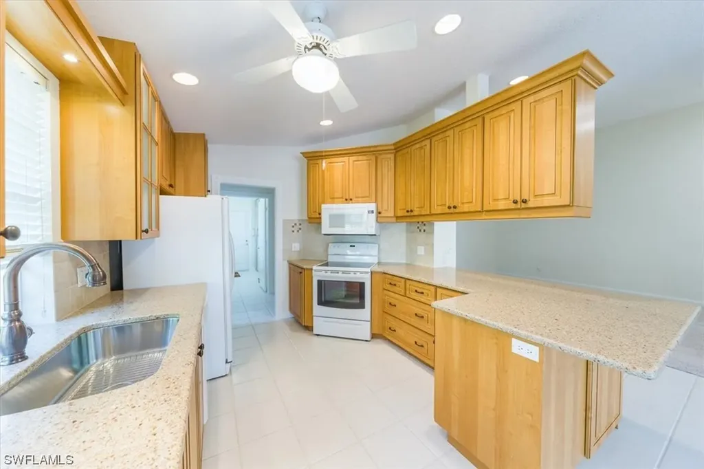 3159 Andorra Court Naples FL 34109