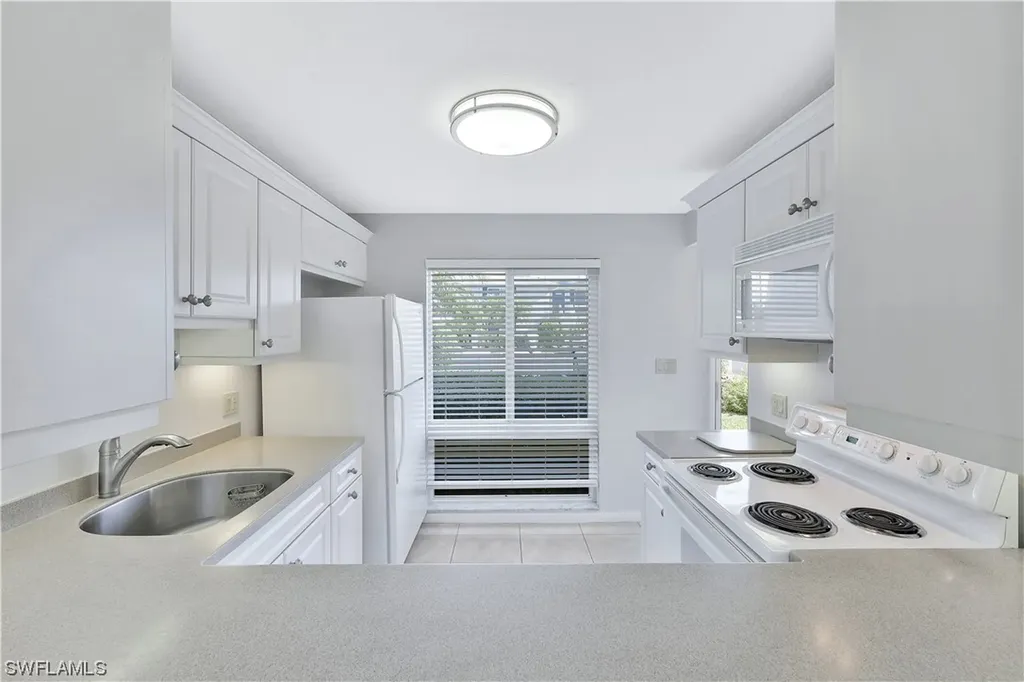 141 Lollypop Lane Naples FL 34112