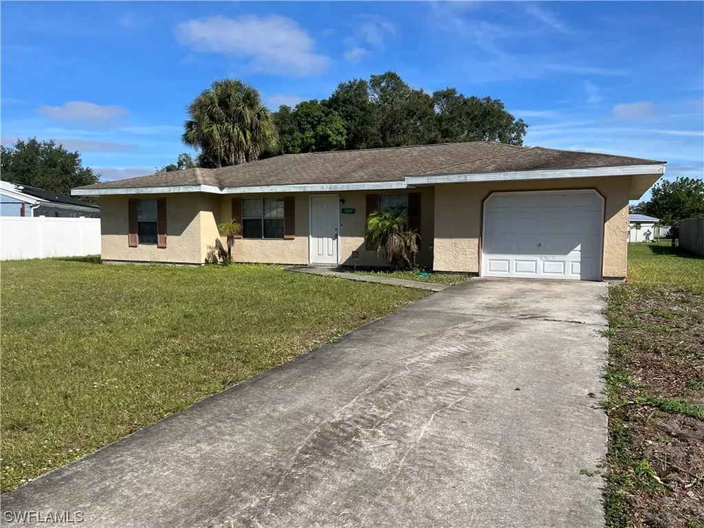 4032 S Edgewater Circle Labelle FL 33935
