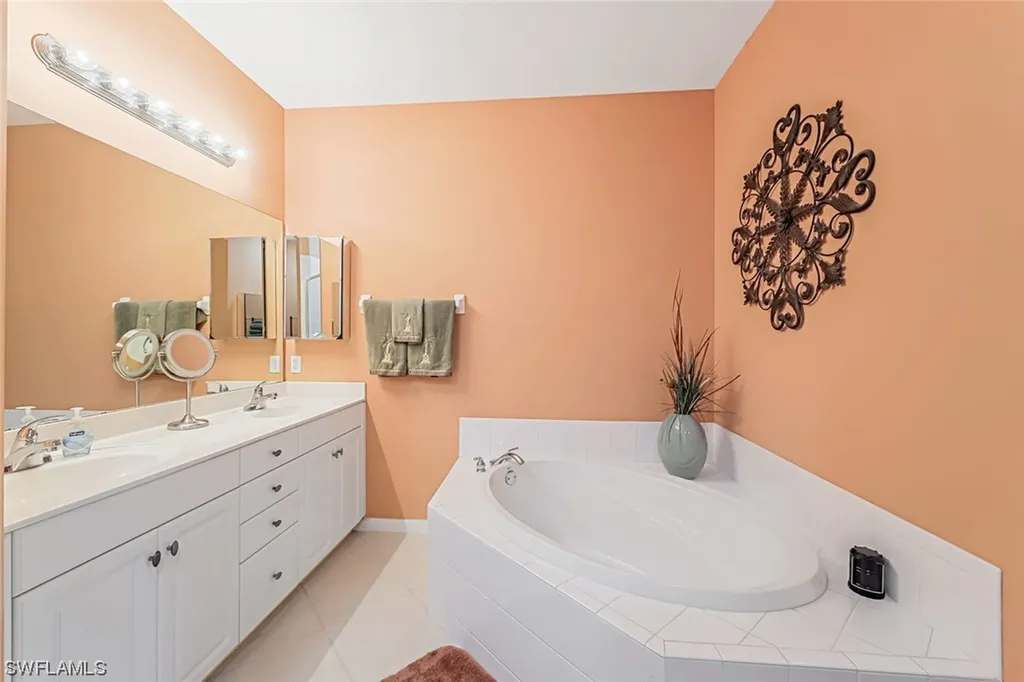 19420 Cromwell Court Fort Myers FL 33912