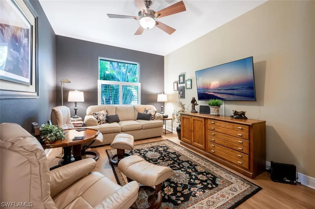 4723 Cerromar Drive Naples FL 34112