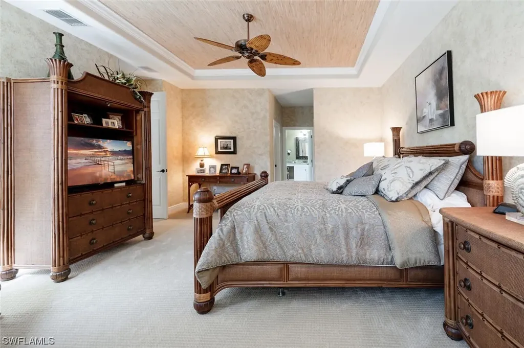 4723 Cerromar Drive Naples FL 34112