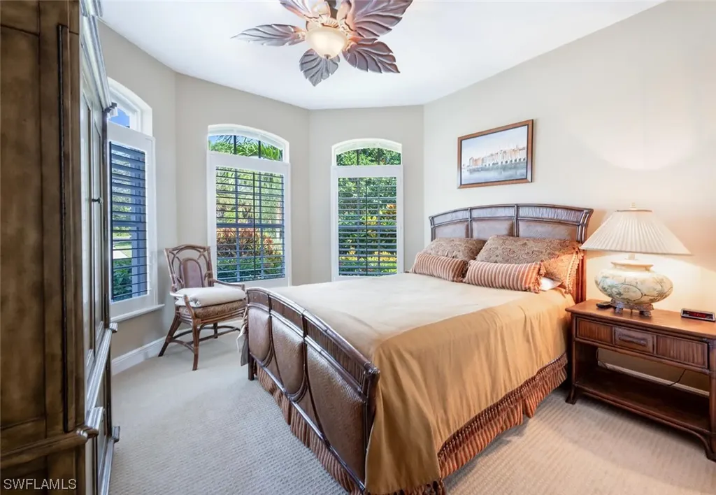 4723 Cerromar Drive Naples FL 34112