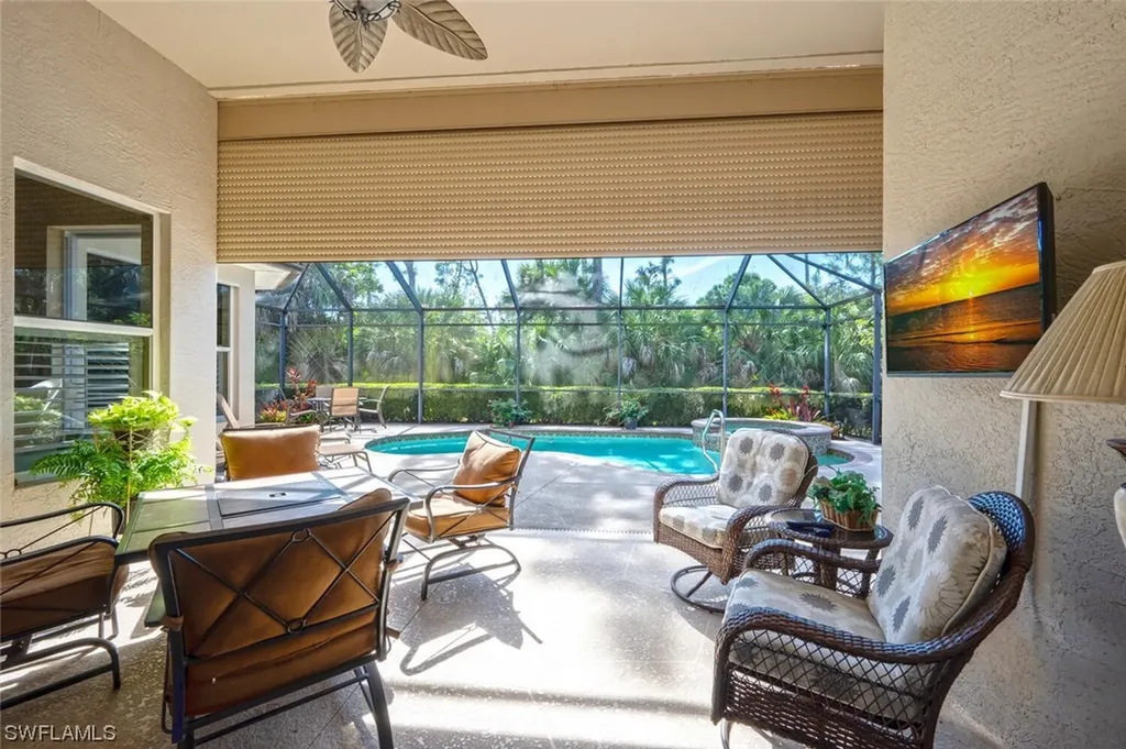 4723 Cerromar Drive Naples FL 34112