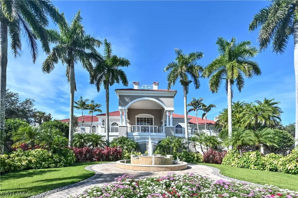 4723 Cerromar Drive Naples FL 34112