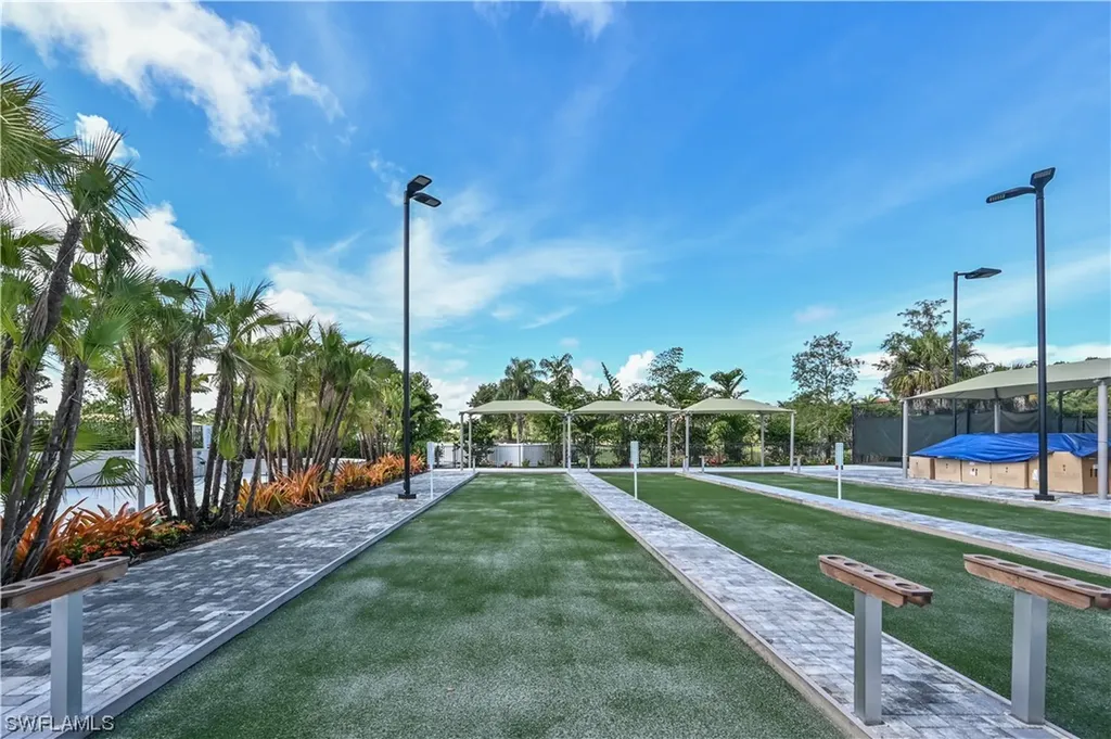 4723 Cerromar Drive Naples FL 34112