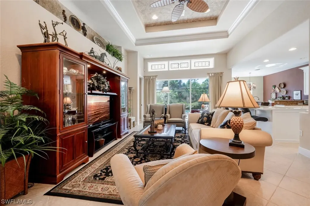 4723 Cerromar Drive Naples FL 34112