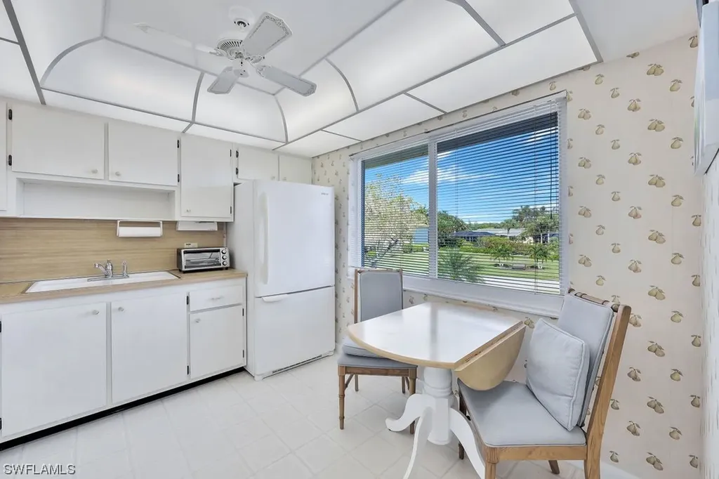 681 Teryl Road Naples FL 34112