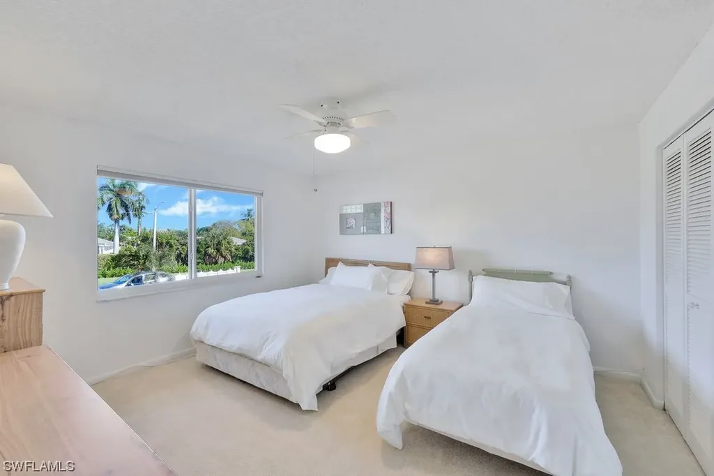 681 Teryl Road Naples FL 34112