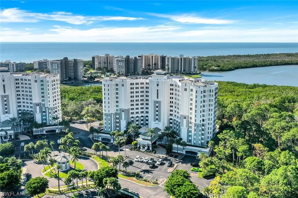 325 Dunes Boulevard Naples FL 34110