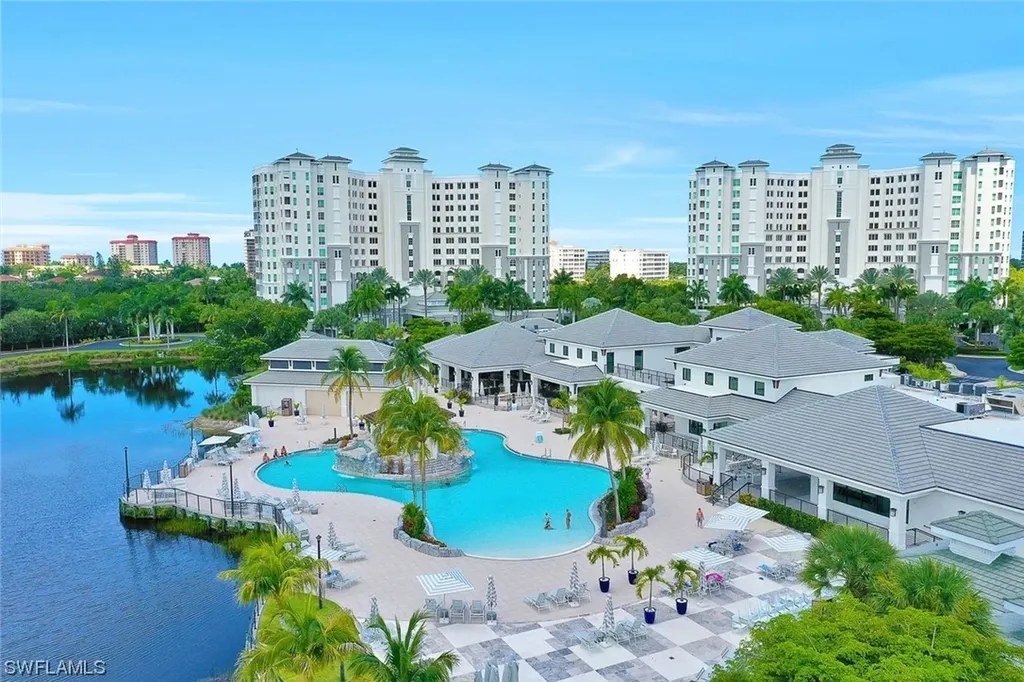 325 Dunes Boulevard Naples FL 34110