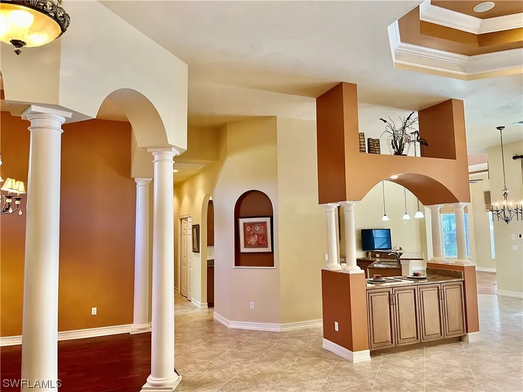 7630 Palmer Court Naples FL 34113