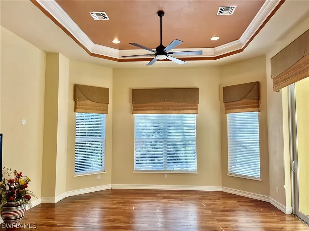 7630 Palmer Court Naples FL 34113