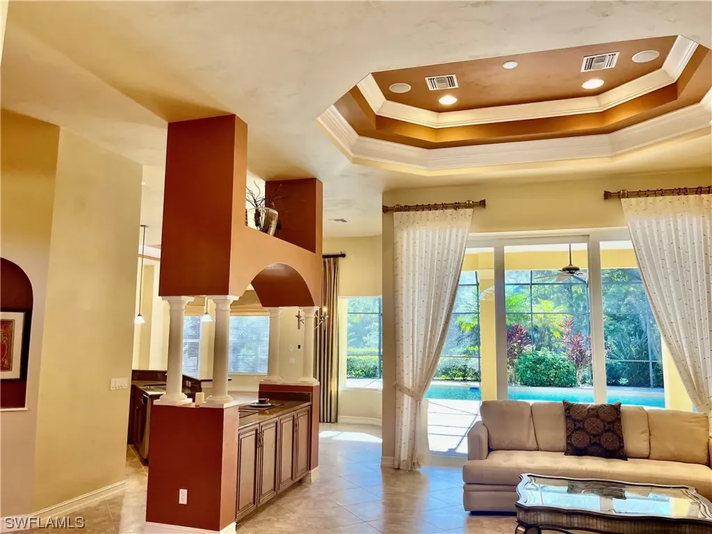 7630 Palmer Court Naples FL 34113
