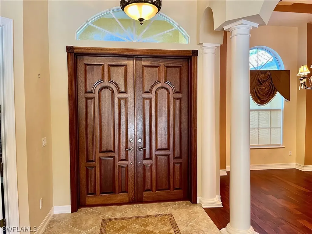 7630 Palmer Court Naples FL 34113