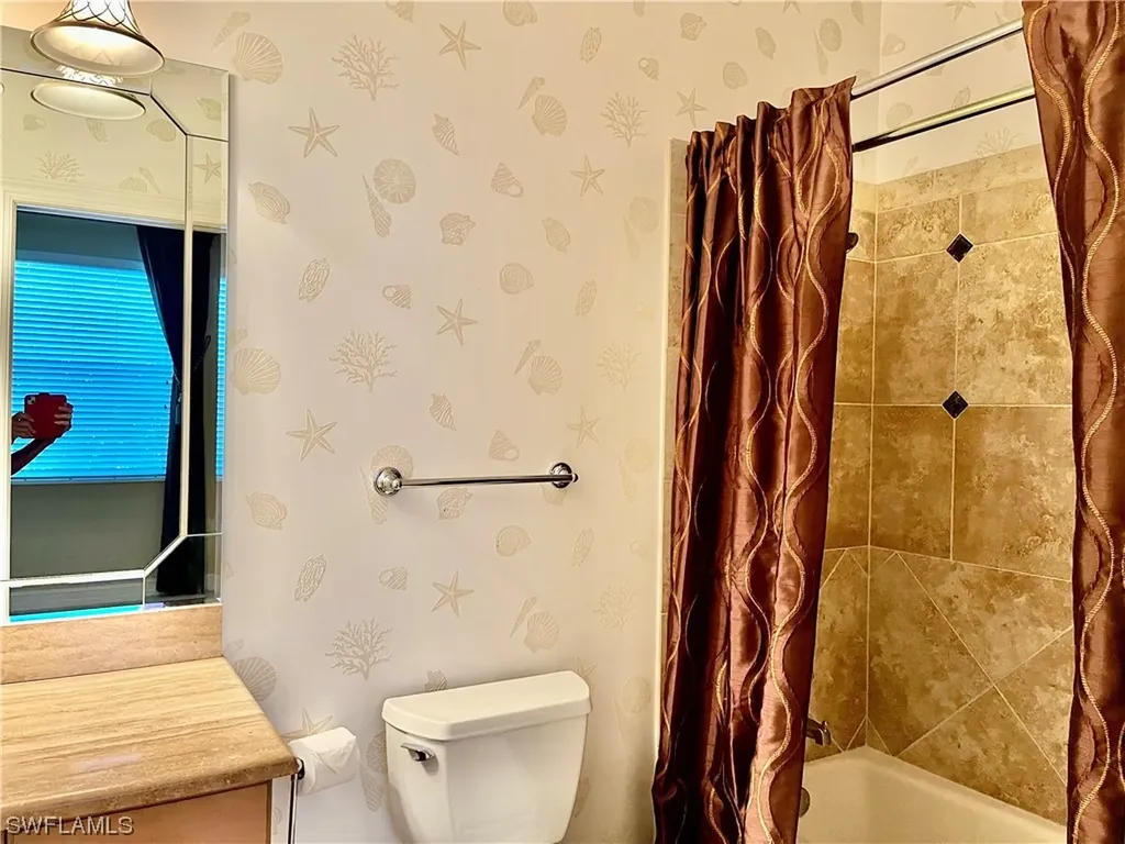 7630 Palmer Court Naples FL 34113