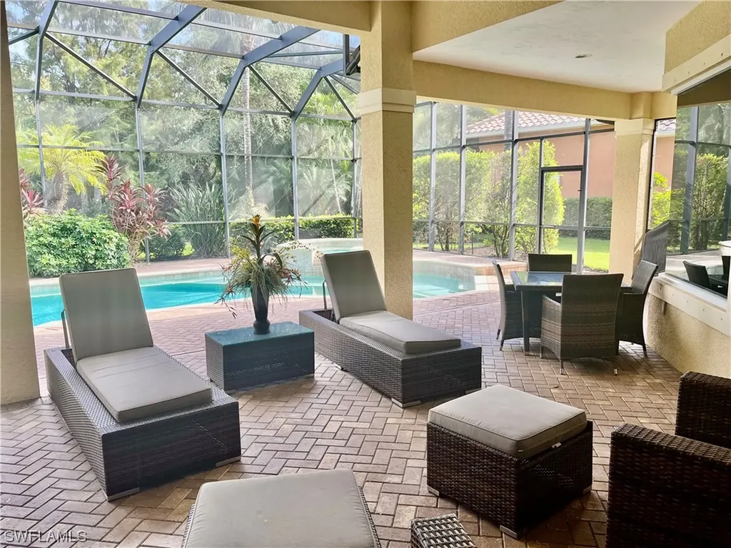 7630 Palmer Court Naples FL 34113