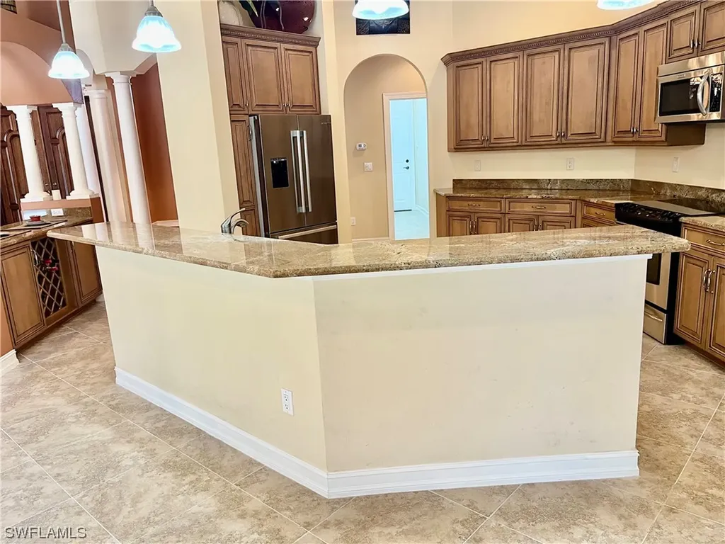 7630 Palmer Court Naples FL 34113