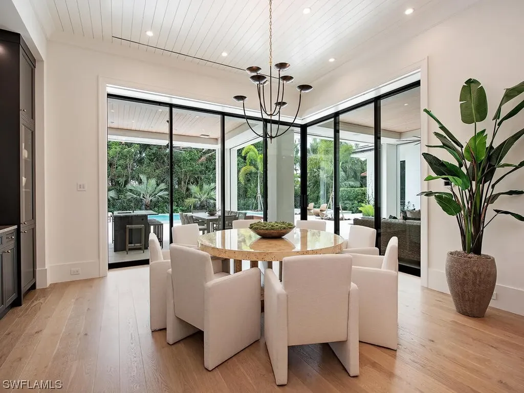 626 S Golf Drive Naples FL 34102