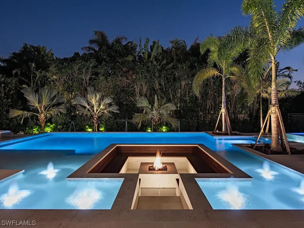 626 S Golf Drive Naples FL 34102