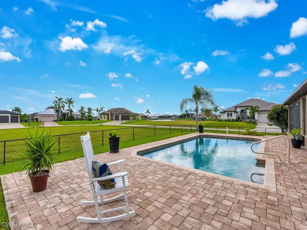 1001 NW 37th Avenue Cape Coral FL 33993