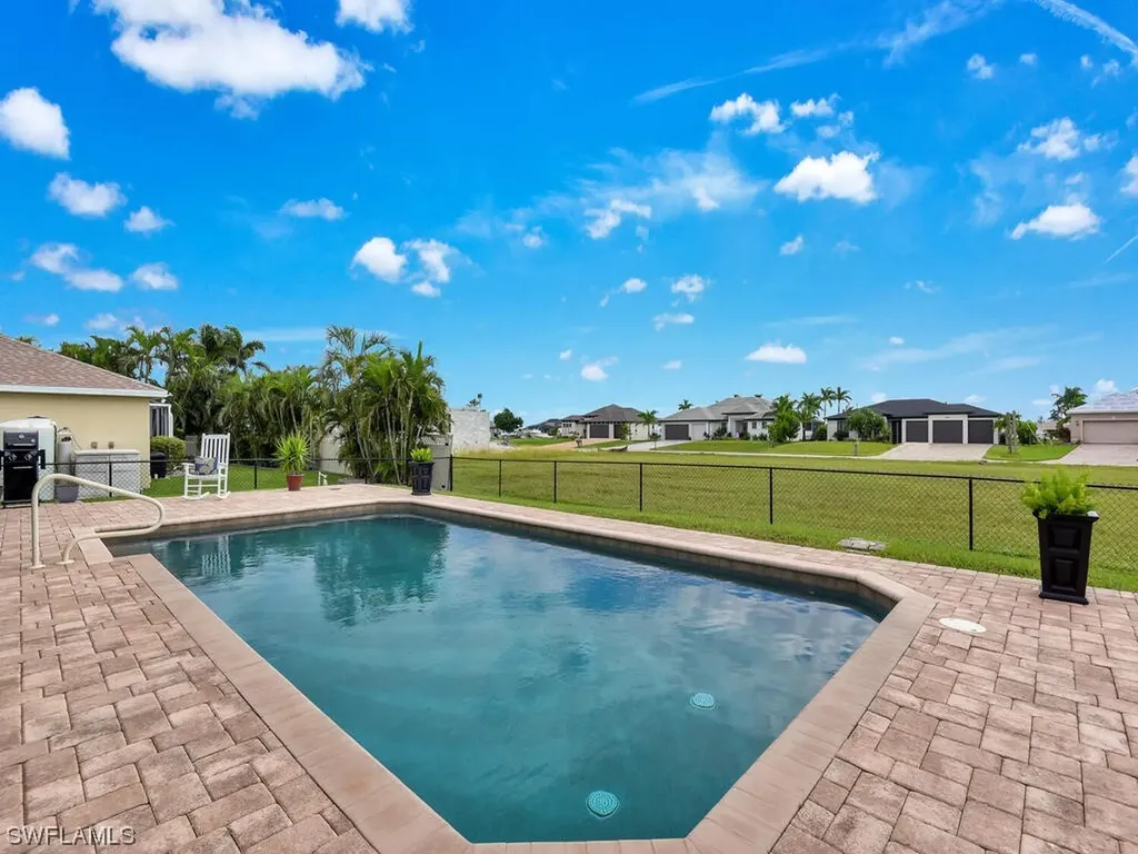 1001 NW 37th Avenue Cape Coral FL 33993