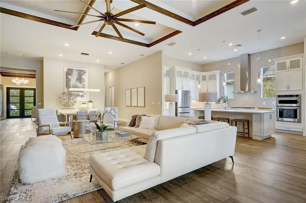 8930 Bahama Swallow Way Naples FL 34120