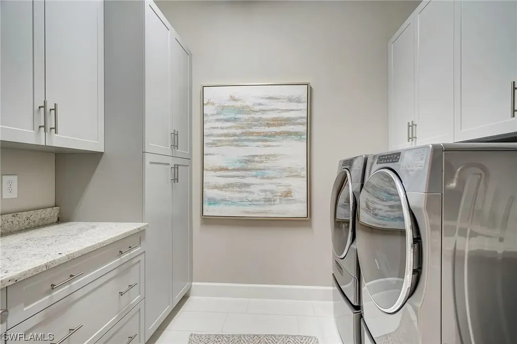 8930 Bahama Swallow Way Naples FL 34120