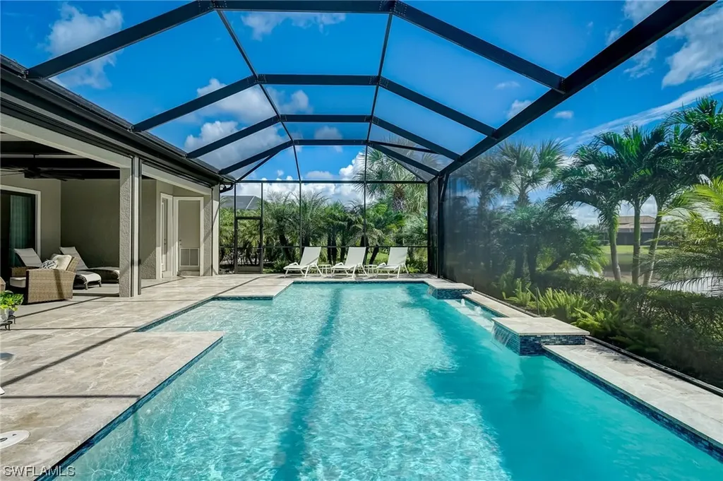 8930 Bahama Swallow Way Naples FL 34120