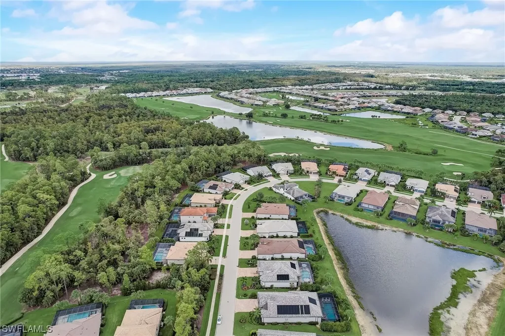 8930 Bahama Swallow Way Naples FL 34120
