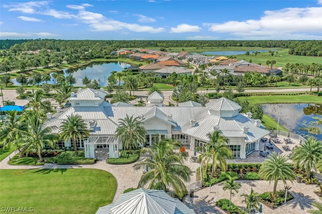 8930 Bahama Swallow Way Naples FL 34120