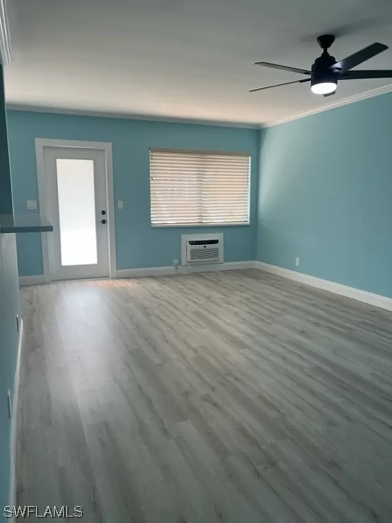 473 12th Avenue S Naples FL 34102