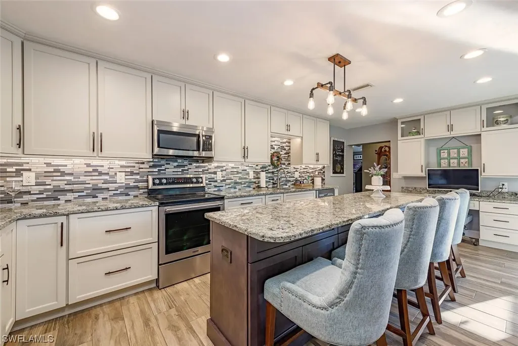 1931 Countess Court Naples FL 34110