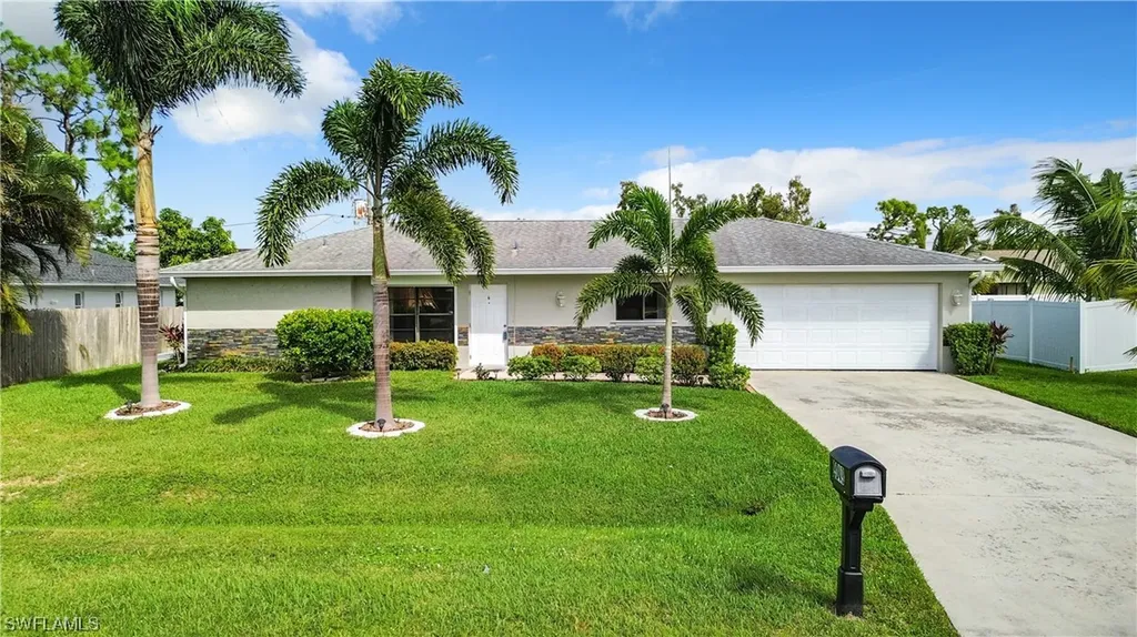 9049 King Road W Fort Myers FL 33967