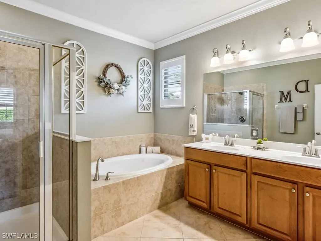 8050 Princeton Drive Naples FL 34104