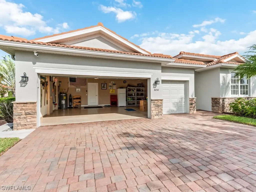 8050 Princeton Drive Naples FL 34104