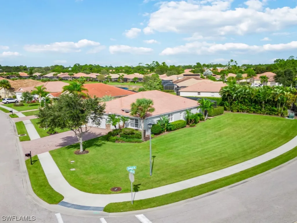 8050 Princeton Drive Naples FL 34104