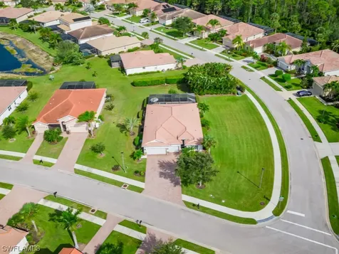 8050 Princeton Drive Naples FL 34104