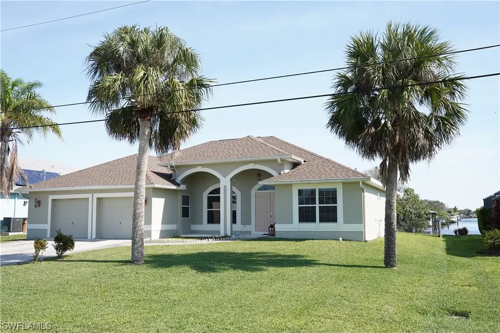 2224 Isle Of Pines Avenue Fort Myers FL 33905