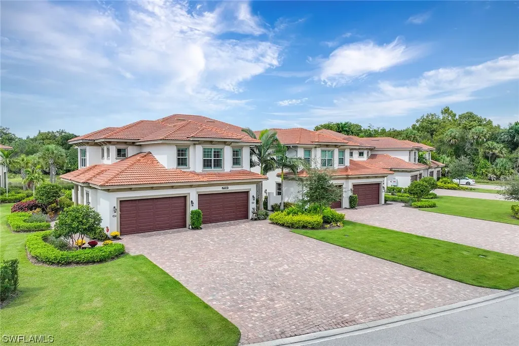 7781 Hawthorne Drive Naples FL 34113