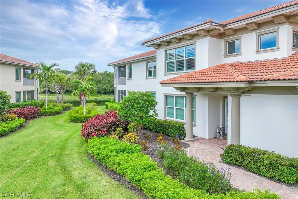 7781 Hawthorne Drive Naples FL 34113