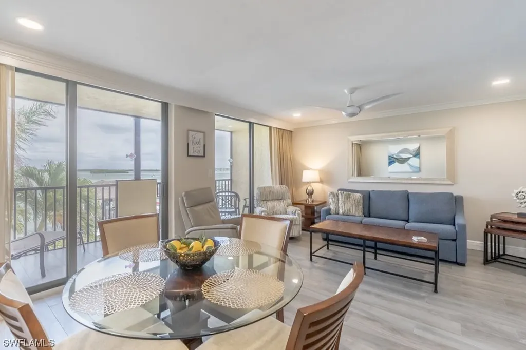 10 Tampa Place Marco Island FL 34145