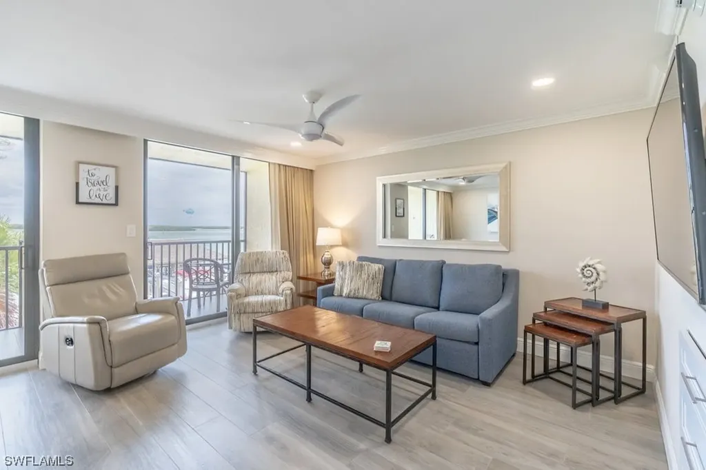 10 Tampa Place Marco Island FL 34145
