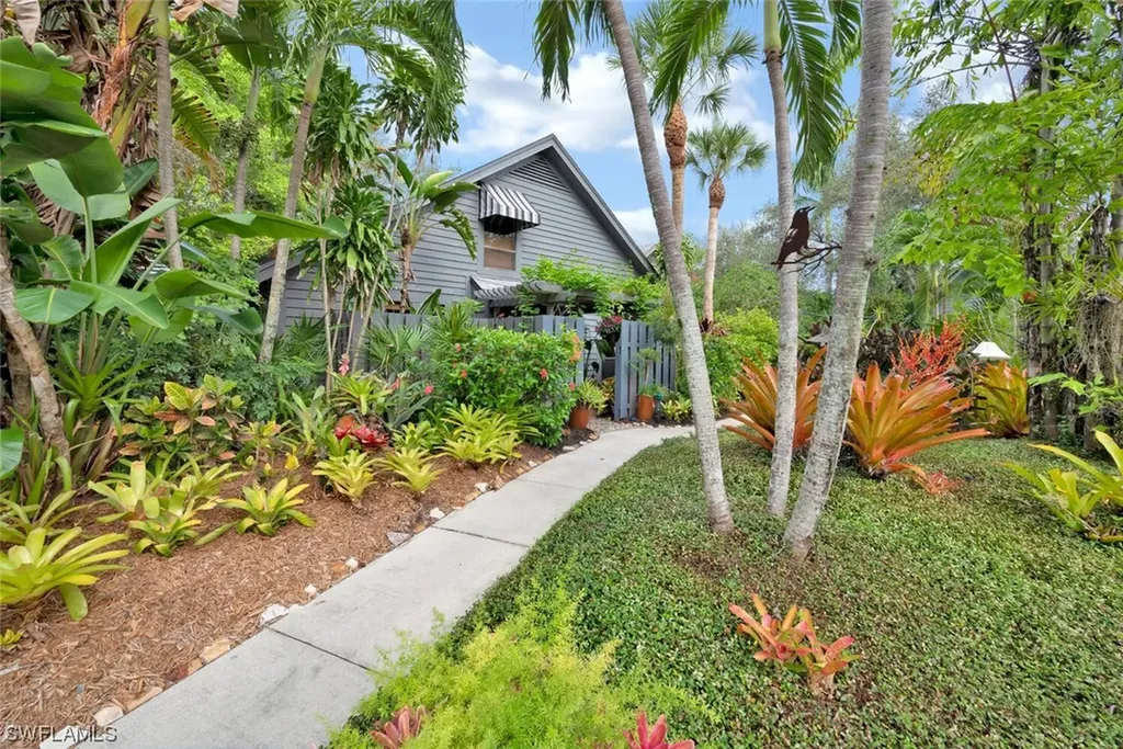 Naples FL, 1245 Solana Road, Unit G-1