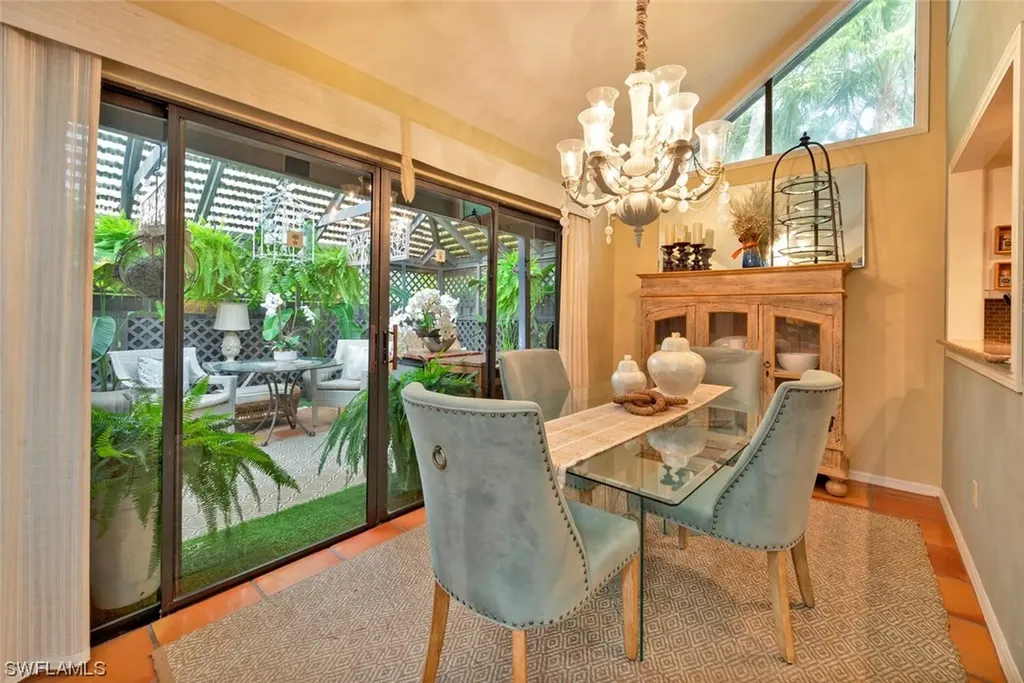 1245 Solana Road Naples FL 34103