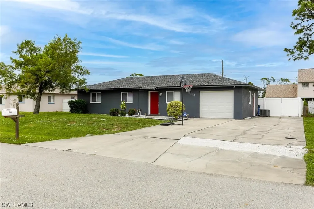 9073 Pomelo Road W Fort Myers FL 33967