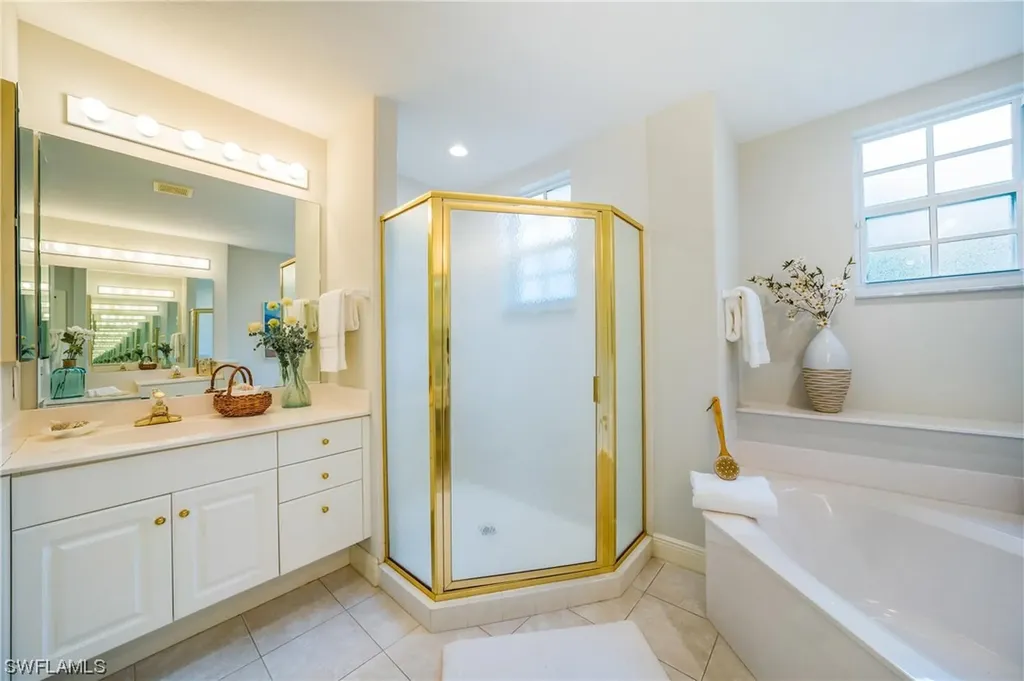 650 Vintage Reserve Circle Naples FL 34119